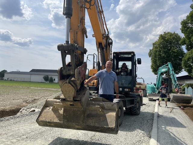 Die Seestraße im Bereich des Naturbadesees bis hin zur Ortseinfahrt wurde saniert, sowie Gehsteige und Kanal erneuert. | Foto: Elisabeth Kloiber