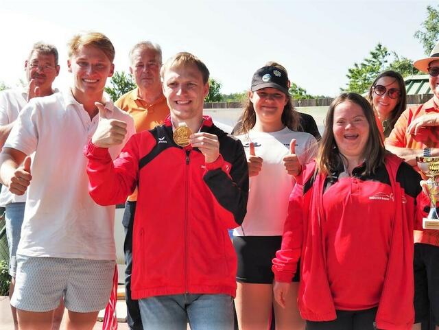 Die Sieger Unified Staffel mit (v. l. n. r.) Paul Part, Maximilian Klebl, Azra Dautovic und Selina Nöhammer