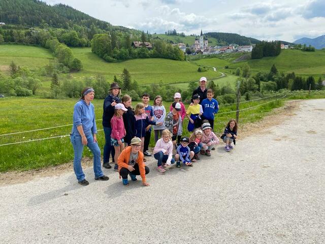 Die Volksschüler machten einen Ausflug zum Bauernhof. | Foto: VS Mitterbach