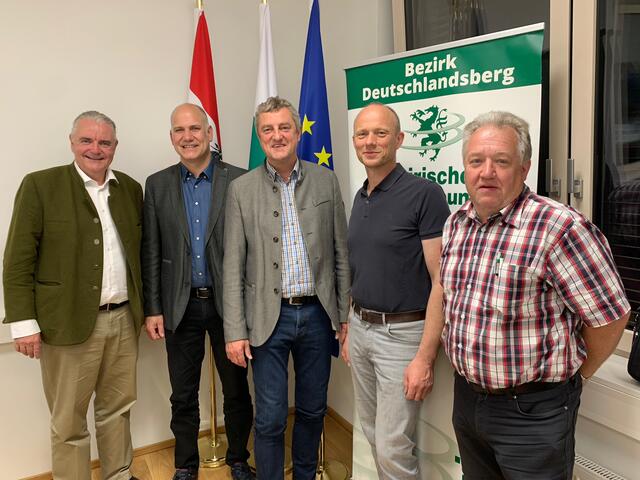  v.l..: Obmann Land&amp; Forstbetriebe LKR Carl von Croy, Hauptbezirksobmann BKO Christian Polz, Bauernbunddirektor Franz Tonner, LKR Alois Kiegerl, sowie LKR Gottfried Loibner.

 | Foto: Markus Habisch