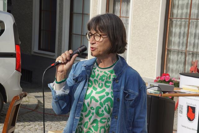 Haslachs Vizebürgermeisterin Elisabeth Reich begrüßte die Akteure und dankte für die Initiative. 