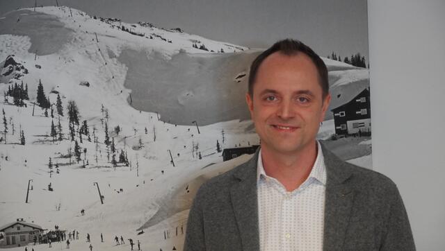 Der Bürgermeister von Wagrain, Axel Ellmer, sieht in den Vorschlägen der Schüler gute Inputs für die langfristige Entwicklung der Gemeinde | Foto: Felix Hallinger