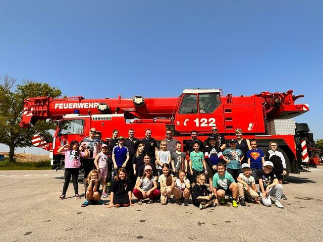 Die Volksschüler aus Hadres waren vom Feuerwehrtag in Hollabrunn begeistert. | Foto: FF Hollabrunn