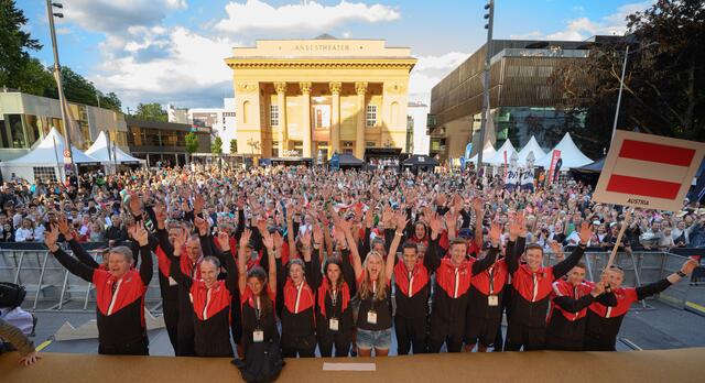 Team Österreich bei der Eröffnungsfeier der Berglauf- und Trailrunning-Weltmeisterschaften 2023 Innsbruck-Stubai | Foto: WMTRC 2023