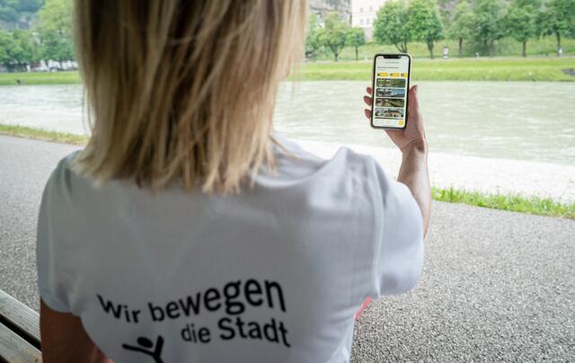 Die Sportangebote der "Bewegten Stadt" können jetzt mit einer neuen App am Smartphone aufgerufen werden. | Foto: Stadt Salzburg/Alexander Killer 