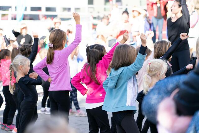 Das Kinder-Bewegungsproramm macht vom 13. bis 15. Juni Halt in der Gamsstadt. | Foto: Lebenraum Tirol Holding/Max Ablinger
