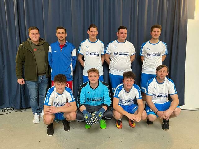 Die Belegschaft stellt gelegentlich eine Mannschaft für Benefiz-Fußballturniere. | Foto: Haustechnik Güssing