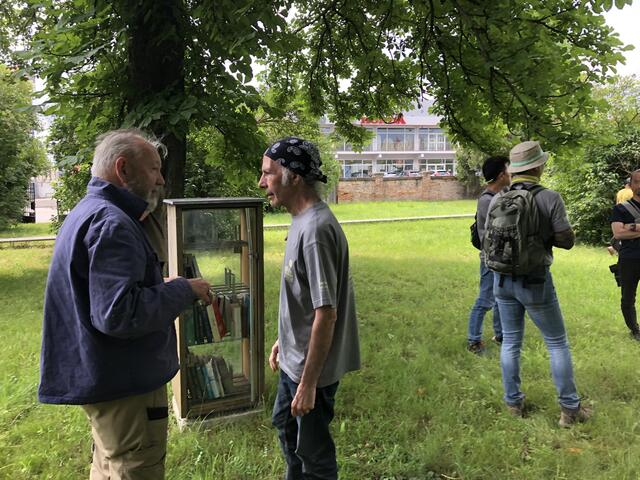 Der jüdische Friedhof in Krems internationale Besucher | Foto: Robert Streibel 