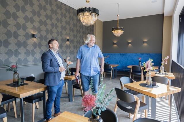 Das "San Marco" in Kapfenberg verfügt über 240 Quadratmeter Geschäftsfläche. Im ersten Stock verfolgt man eine andere, modernere Restaurant-Philosophie, wie  Visar Gerxhaliu erklärt. | Foto: Martin Meieregger