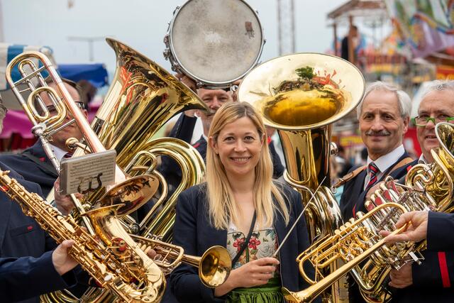 Insgesamt 15 Linzer Blasmusikformationen zeigen heuer mit vielen Open Air Konzerten ihre Vielfalt und Spielfreude, freut sich Kulturreferentin Stadträtin Doris Lang-Mayerhofer. | Foto: privat