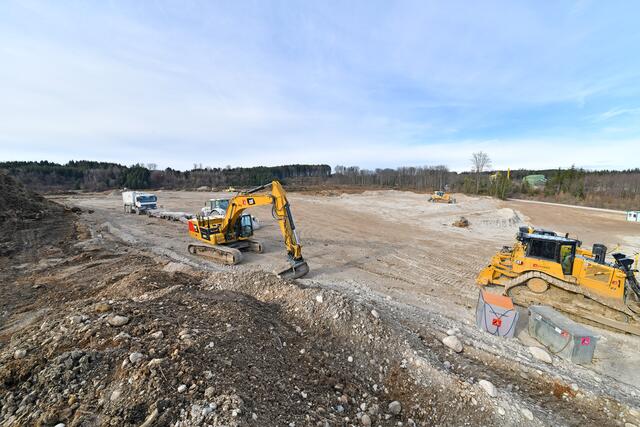Das Betriebsbaugebiet in Ohlsdorf, für das 190.000 Quadratmeter Wald gerodet wurden, befeuerte die Diskussion um den Bodenverbrauch in Oberösterreich. | Foto: Wolfgang Spitzbart