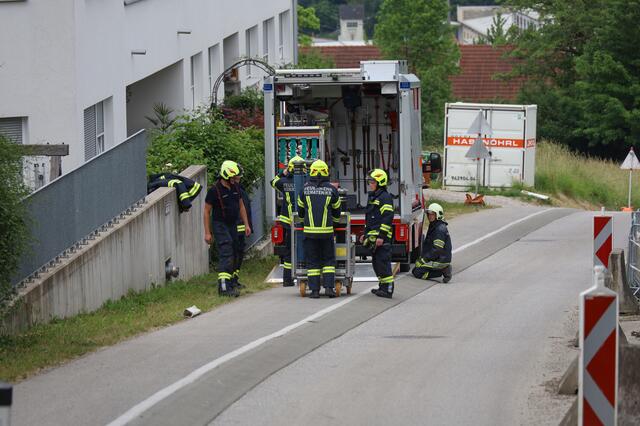 Der Brand konnte von der Feuerwehr rasch unter Kontrolle gebracht werden | Foto: laumat.at/Matthias Lauber
