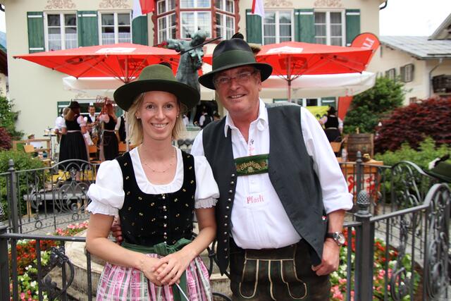 Kapellmeisterin Burgi Laimer mit Organisator Alfred Feitzinger. | Foto: Wolfgang Schweighofer