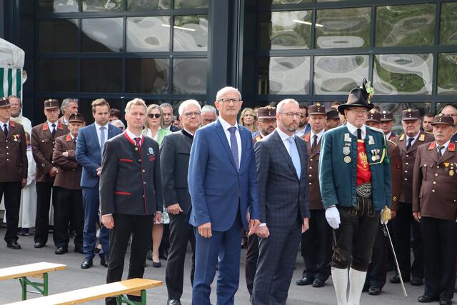 Auch fand ein landesüblicher Empfangsamt Frontabschreitung statt. | Foto: Elisabeth Neuner