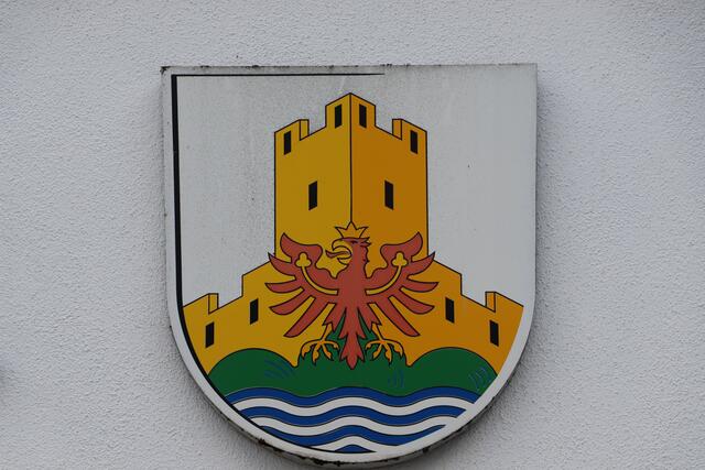 Das Wappen der Stadtgemeinde Landeck in modernisierter Form. | Foto: Elisabeth Neuner