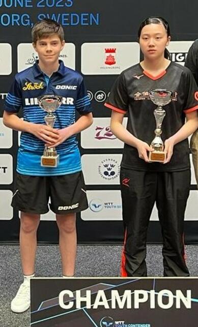 Petr Hodina und die Taiwanesin Hsieh Hsin-Jung gewinnen das Mixed-Doppel. | Foto: SPG Felbermayr Wels