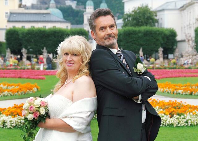 Im August 2012 wurde die Liebe der Regionauten Emma und Franz mit der Hochzeit im Schloss Mirabell besiegelt. | Foto: Foto Sulzer