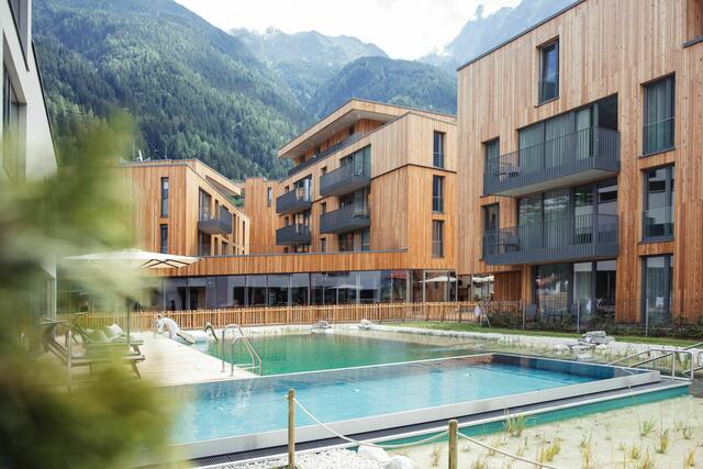 Chaletdörfer, wie hier in Oetz, sollten nach dem Willen der Landesregierung genauer unter die Lupe genommen werden. | Foto: Archiv