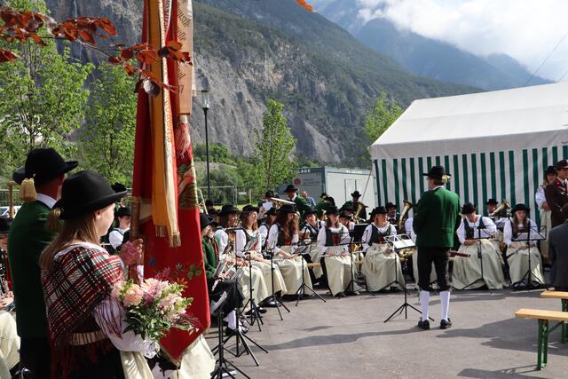 Die Musikkapelle Schönwies umrahmte die Messe musikalisch | Foto: Elisabeth Neuer