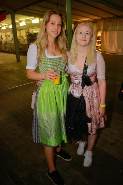 Christine Spitzwieser aus Pischelsdorf und Laura Forstenpointner aus Maria Schmolln | Foto: Zaim Softic