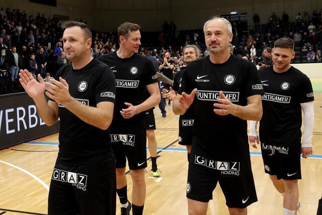 Ein Legendenteam des SK Sturm wird am 25. Juni die Legenden des FC St. Pauli fordern.  | Foto: GEPA