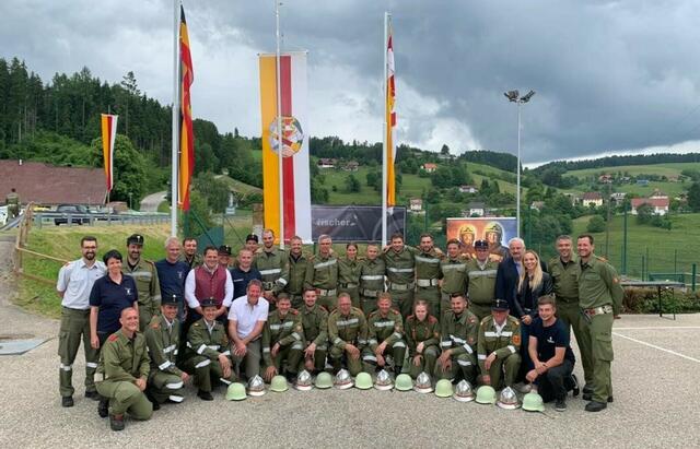 Seit 30 Jahre Freunde und Kameraden der Löschzug 5 Münichholz der FF Steyr und die FF Pustritz in Kärnten.