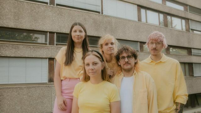 Die Indiegruppe "Crush" aus Graz tritt in St. Michael auf. | Foto: Hanna Fasching