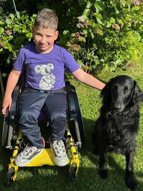 Thimo mit seinem Hund | Foto: privat