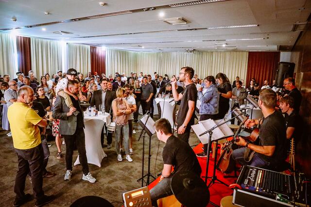Die Band Mundwerk sorgte für einen stimmungsvollen Rahmen.  | Foto: Freisinger