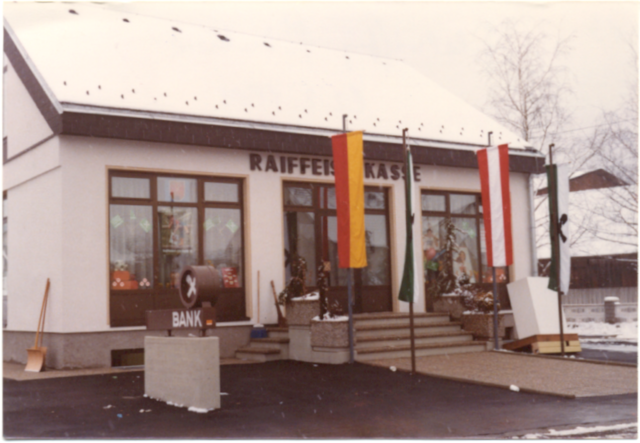 Die Raiffeisen-Bankstelle Güttenbach im Jahr 1981. | Foto: Raiffeisen