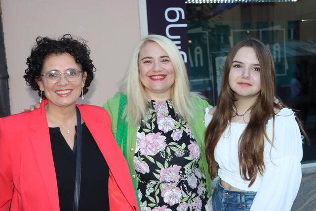 Iris Rehak, Eva Hoisl-Stern und Fanny Stern | Foto: Christopher Polesnig