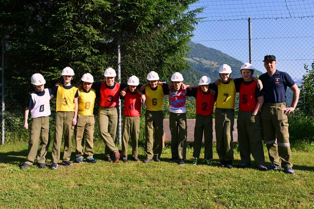 Die Feuerwehrjugend traf sich in Lind. | Foto: Thomas Guggenbichler