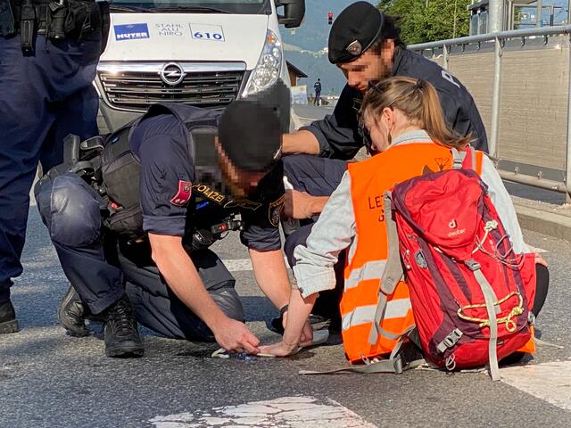 Resolutionsantrag der Volkspartei gegen die Blockade-Aktionen der Gruppierung „Letzte Generation“ wurde im Gemeinderat mit den Stimmen von ÖVP, FPÖ, Neos, Gerechtes Innsbruck und Liste Fritz angenommen. | Foto: zeitungsfoto.at