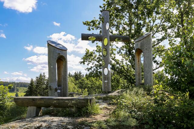 Das Friedenskreuz  „Finis terrae" ist der Abschlusspunkt am Johannesweg. | Foto: Bruno Haneder