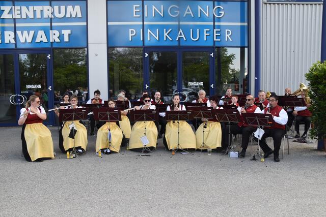 Die Stadtkapelle Oberwart spielte zum Empfang auf. | Foto: Michael Strini