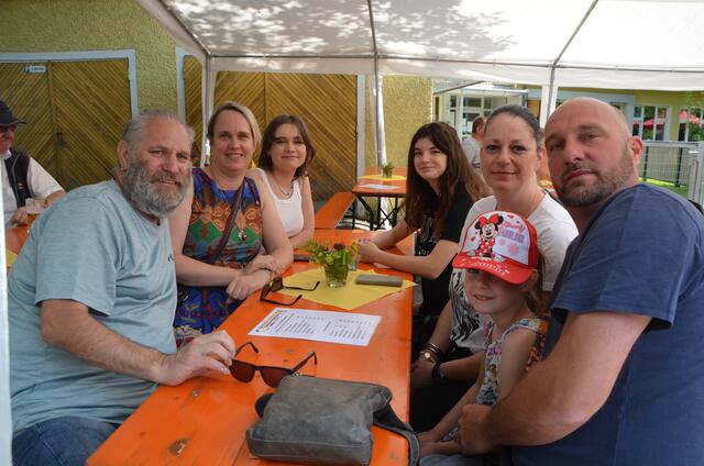 Hannes, Almut und Nele Smoliner, Nicoletta und Claudia Huainigg sowie Pia und Werner Pinter