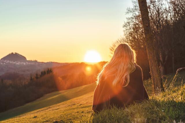 Temperaturen über 30 sind konstant für die nächsten Tage angesagt. Der Sommer geht jetzt richtig los! | Foto: unsplash/Sara Kurfeß (Symbolbild)