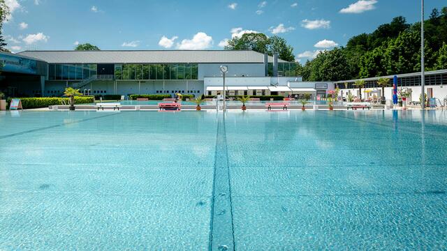 Das Volksgarten-Freibad bietet diese Woche verlängerten Badespaß an | Foto: Stadt Salzburg/Alexander Killer 