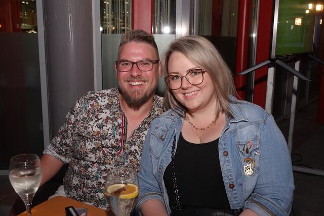 Gut lachen und sichtlich Spaß war diesem Pärchen förmlich ins Gesicht geschrieben. | Foto: Michael Blinzer