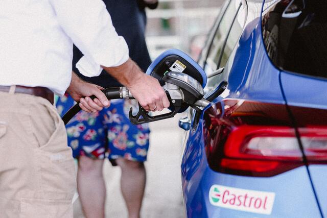 Gestrenge Wertung: Der Spriverbrauch wurde exakt festgehalten. | Foto: Benjamin Gasser