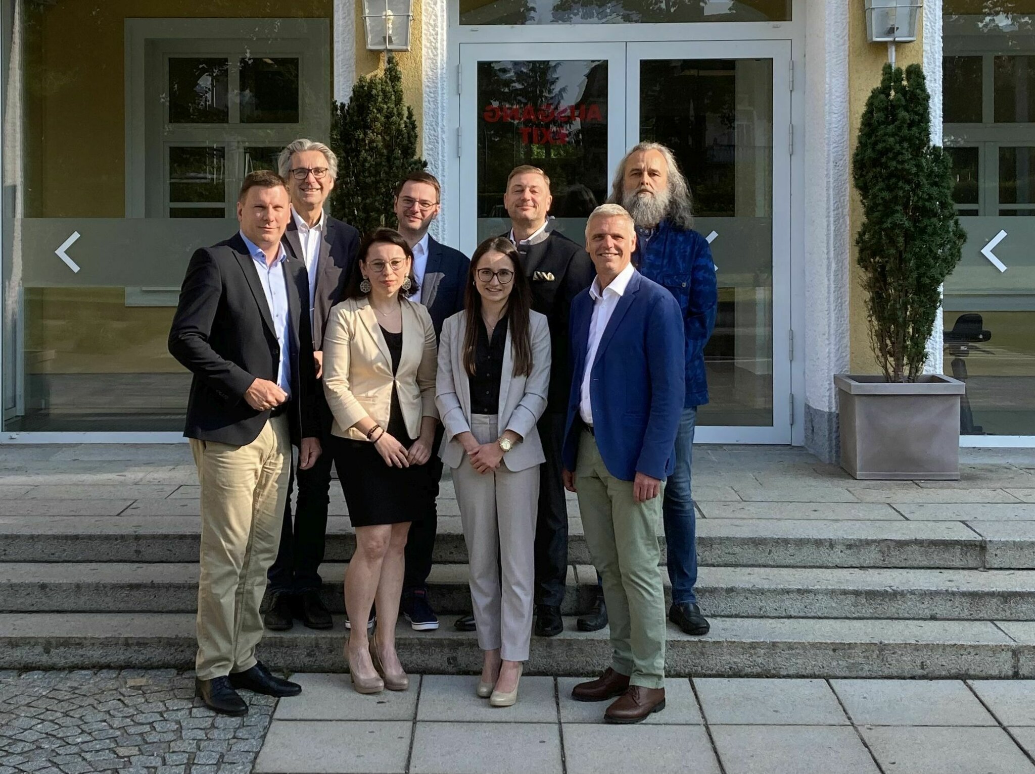 Herausfordernd, Erfolgreich und Zusammenhalt Braunau halbiert