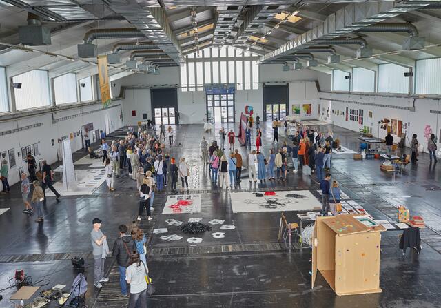 Das Kunstprojekt "Artists in Residence" wird von 23. Juli bis 8. August in der Welser Messehalle veranstaltet. Die dabei entstandenen Arbeiten werden dem Publikum am 6. August präsentiert. | Foto: Art Diagonale Wels Austria