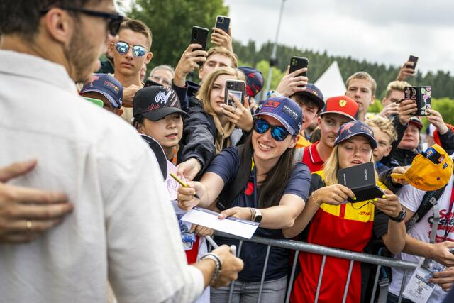 Autogramme gibt es bei mehreren Gelegenheiten. | Foto: RB/Pripfl
