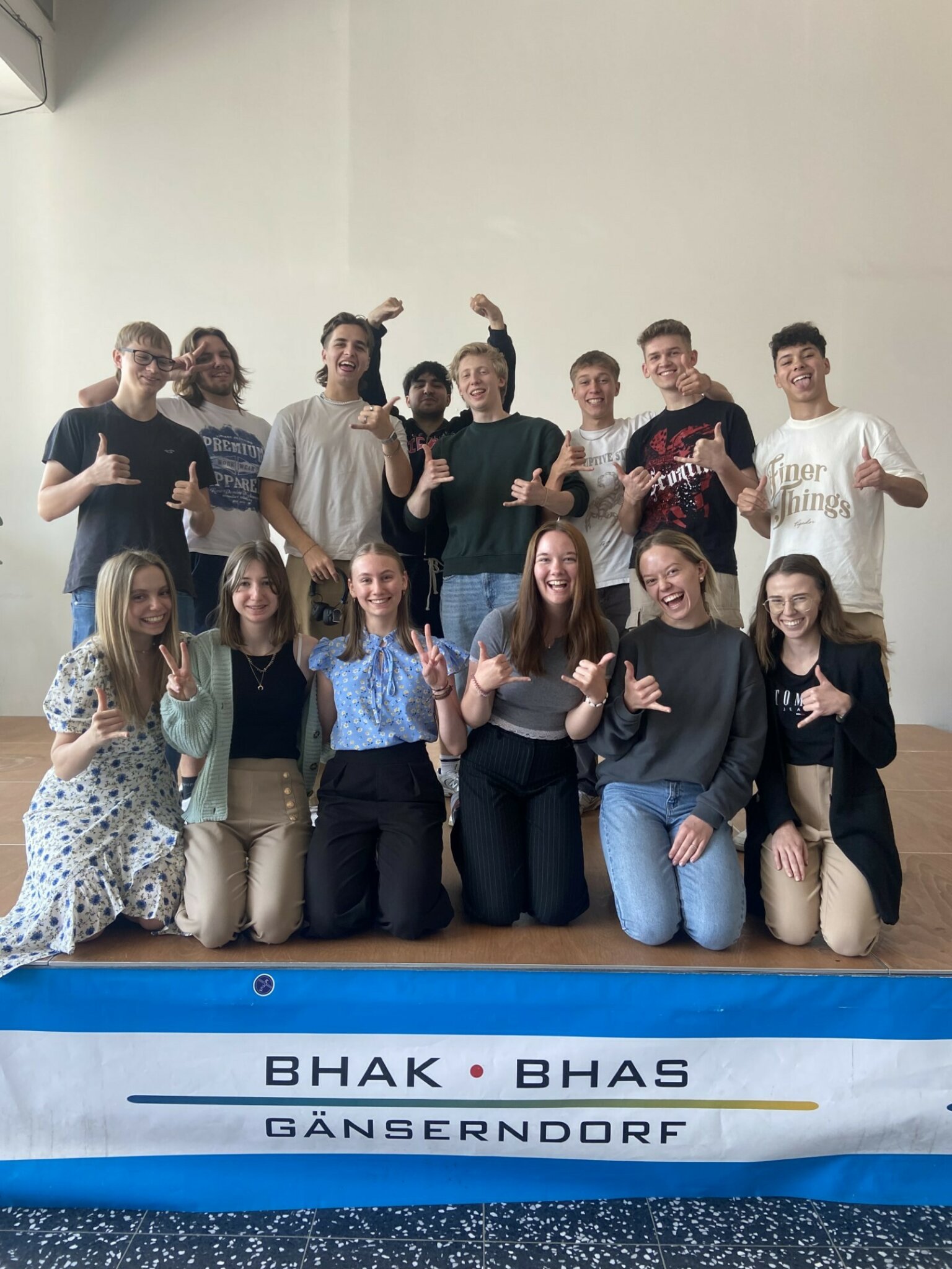 Schüler der HAK/HAS Gänserndorf: Sieg bei der WU-Schulchallenge 2023 ...