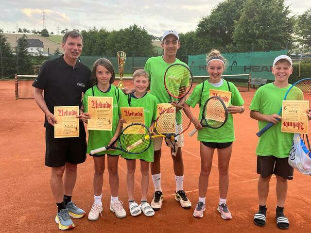 Das Tennisteam vom BG/BORG Deutschlandsberg ist das beste aller steirischen Unterstufen. | Foto: Klaus Ortner