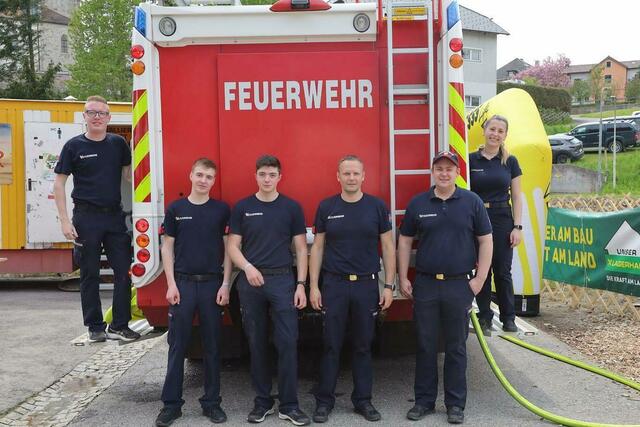 Auch bei Veranstaltungen wie dem Summer Opening halfen die Kameraden mit und gaben außerdem Einblick in ihre Arbeit.  | Foto: FF Reichenau