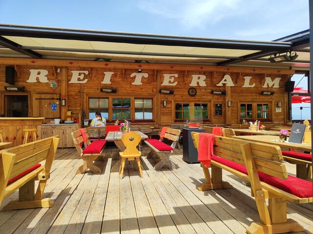 Auf der Reiteralm kehren wir ein... | Foto: I.Wozonig