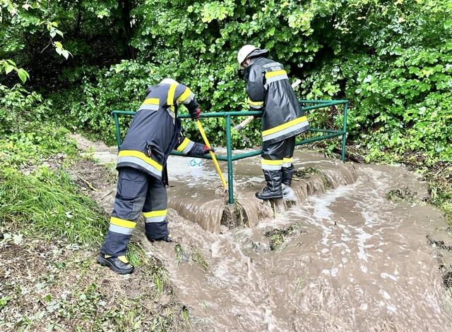 Auch in Wollanig bei Villach ist die Feuerwehr im Einsatz. | Foto: FF Wollanig