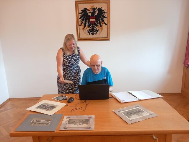 Das Topothekar-Team bilden Johann Penninger und Angelika Pointner | Foto: Gemeinde Wartberg