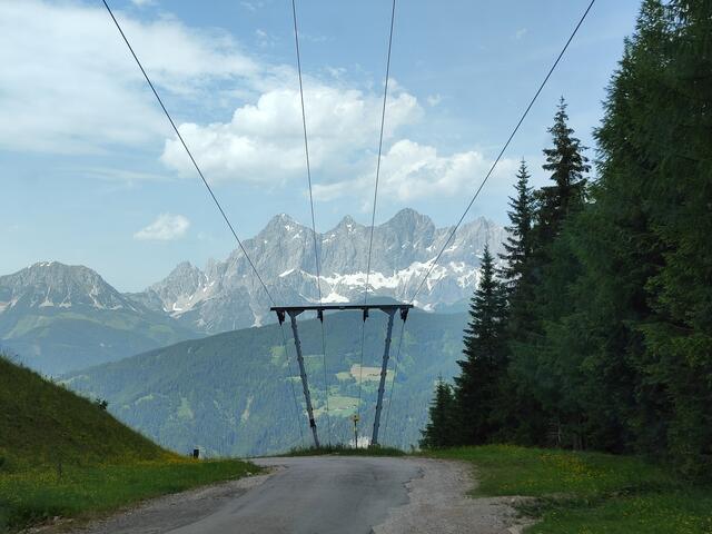Der Gipfel ,,hoher Dachstein" ist der rechte der drei. | Foto: I.Wozonig